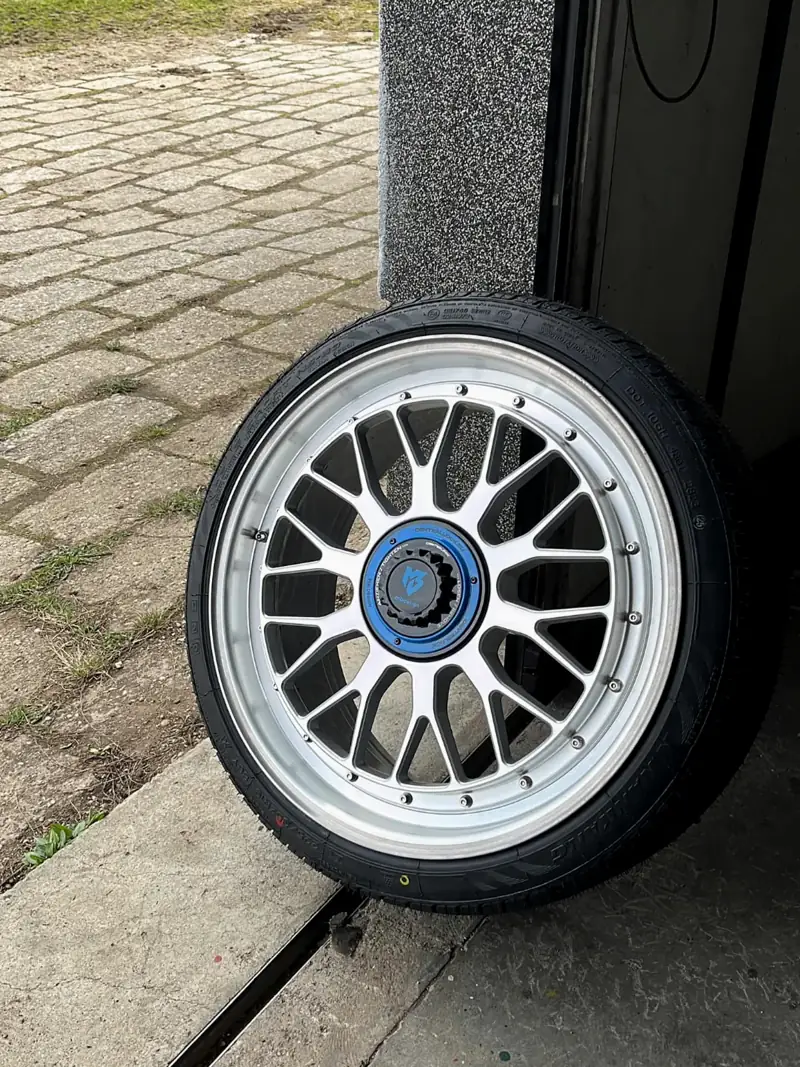 Centerlock krytka u zákazníka — fotka 3